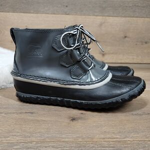 Sorel Out N' About Leather Duck Boots 7